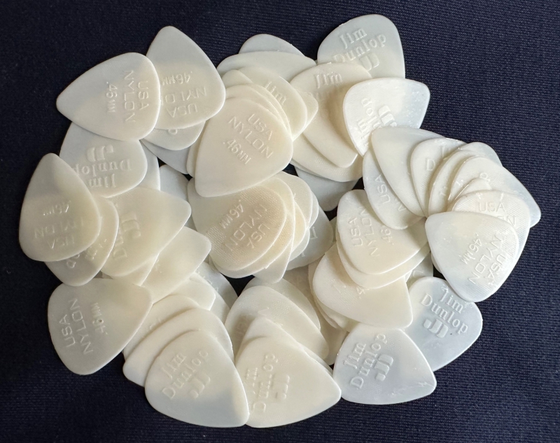 Dunlop 44R46 Standard 0,46mm Plektrum creme (72 Stück)